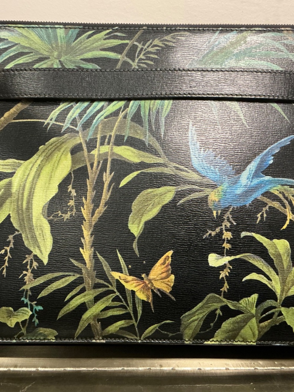 Gucci Black Leather Tropical Bird Print Clutch Pouch Bag Adjustable strap - Picture 3 of 16